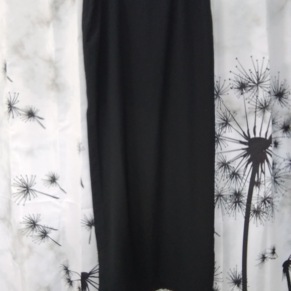 Forever 21 Black Front/Side Split High Low Skirt - Picture 4 of 7